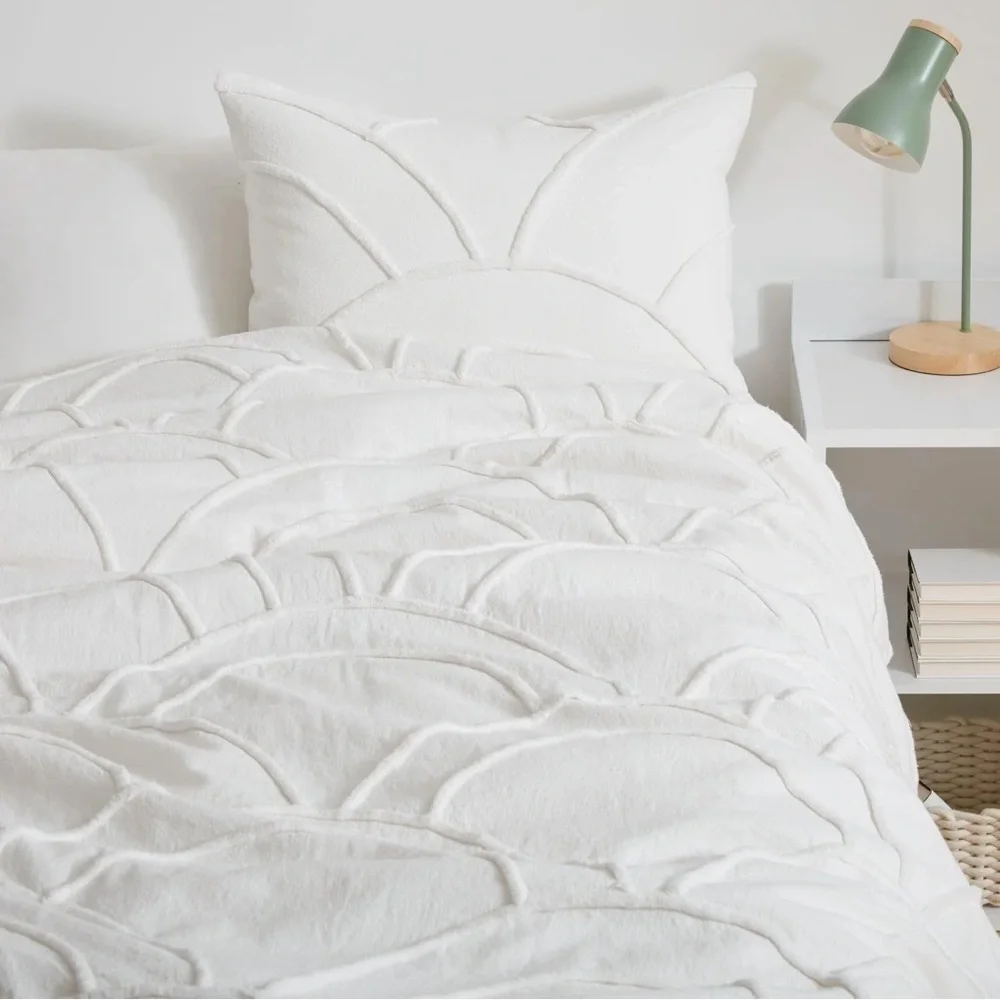 Dormify Andie Arched Tufted Comforter & Sham Set Size Twin / Twin XL